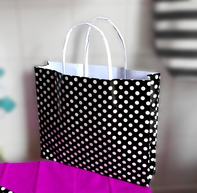 Polkadot shopping bag