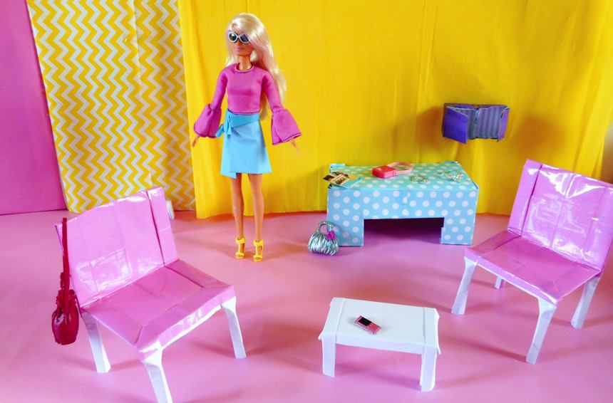 Paper dollhouse livingroom