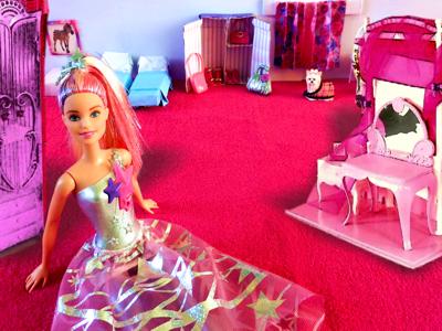 Barbie poppenhuis