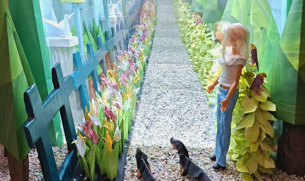 Paper Dollhouse Park