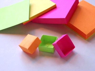 tiny sticky note origami boxes