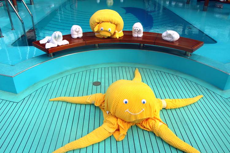 Funny Cruise Ship Towel Origami Animals