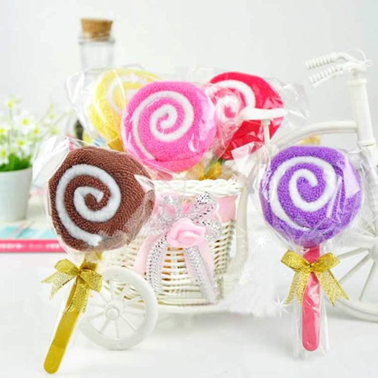 Towel Origami Lollipops